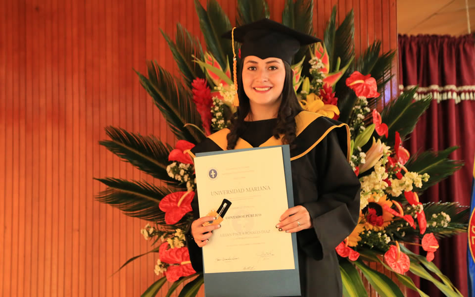 CELEBRACIÓN DE GRADO DE PROFESIONALES, MAGISTER Y ESPECIALISTAS